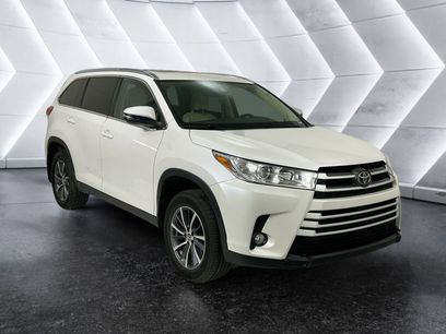 Used 2019 Toyota Highlander XLE