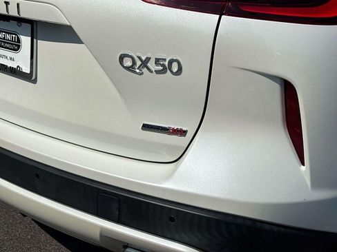 Used 2020 INFINITI QX50 Essential w/ Edition 30 Package AWD/4WD image 3
