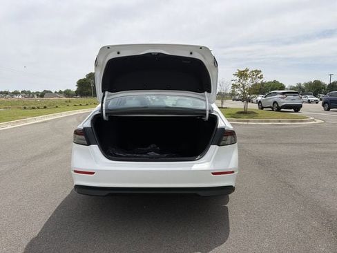 New 2026 Honda Accord LX image 17