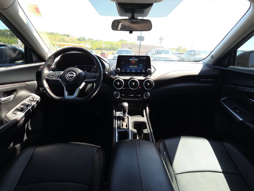 Used 2024 Nissan Sentra SR w/ SR Premium Package FWD image 30