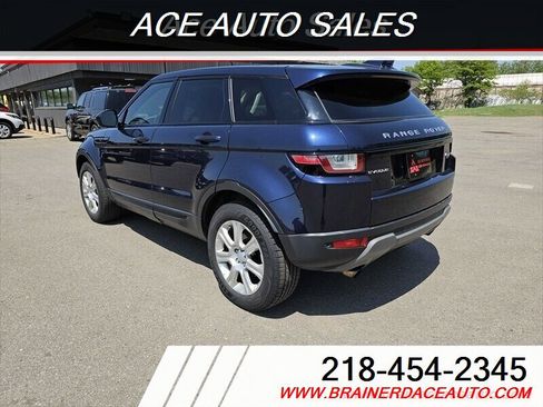 Used 2017 Land Rover Range Rover Evoque SE Premium image 4