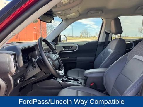 Used 2025 Ford Bronco Sport Badlands AWD/4WD image 8