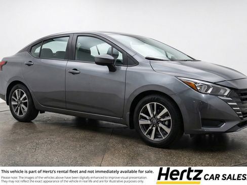 Used 2025 Nissan Versa SV FWD image 1