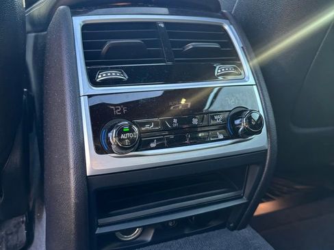 Used 2019 BMW 740i image 12