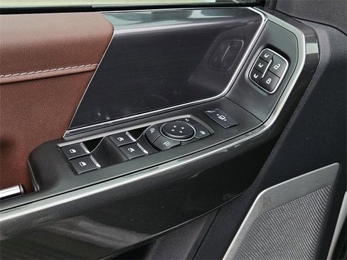 Certified 2023 Ford F150 Lariat w/ Equipment Group 502A High image 33