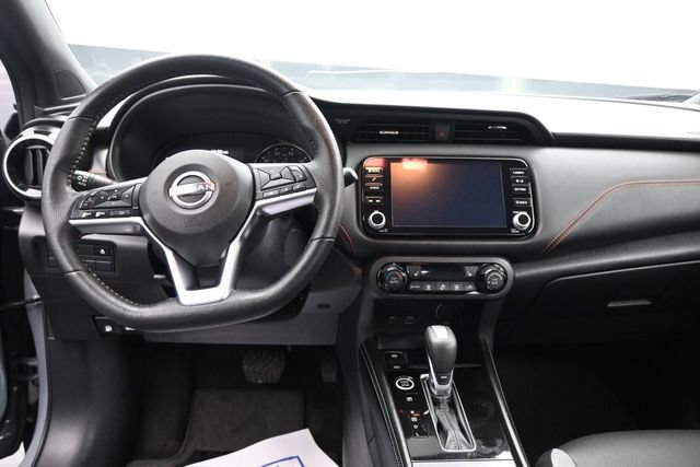 Used 2024 Nissan Kicks SR w/ SR Premium Package FWD image 21