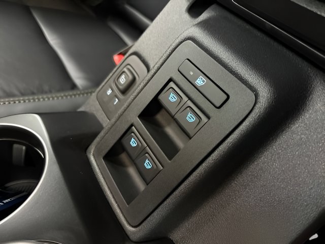 Used 2025 Ford Bronco Badlands w/ Sasquatch Package AWD/4WD image 14