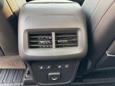 Used 2020 GMC Terrain Denali w/ Denali Premium Package FWD image 19