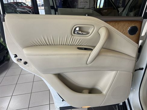 Used 2014 INFINITI QX80 2WD image 27