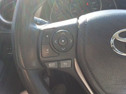 Used 2015 Toyota RAV4 XLE w/ Preferred Accessory Package FWD image 28