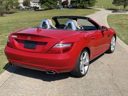 Used 2013 Mercedes-Benz SLK 350 image 12