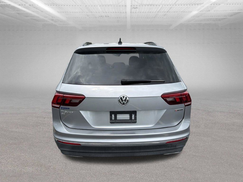 Used 2021 Volkswagen Tiguan SE w/ Panoramic Sunroof Package AWD/4WD image 8