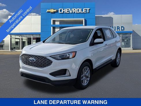 Used 2024 Ford Edge SEL image 9