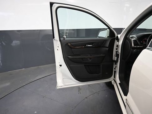 Used 2014 GMC Acadia Denali AWD/4WD image 29