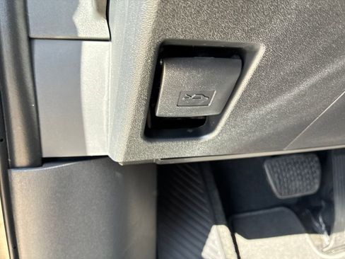New 2026 Toyota bZ FWD image 39