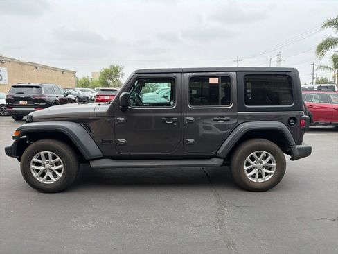 Used 2023 Jeep Wrangler Sport S image 2