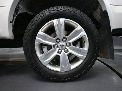 Used 2017 Ford F150 Platinum w/ Equipment Group 701A Luxury AWD/4WD image 12