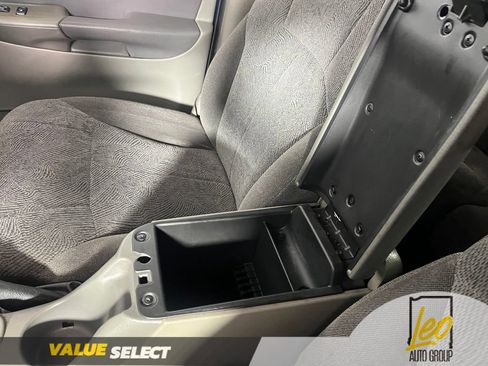 Used 2004 Chevrolet TrailBlazer LS w/ LS Preferred Equipment Group AWD/4WD image 19