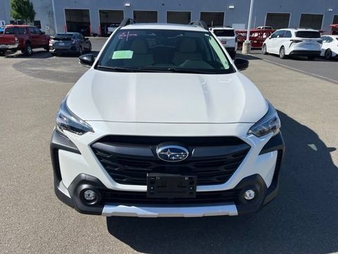 Used 2025 Subaru Outback Limited w/ Popular Package #2 AWD/4WD image 2