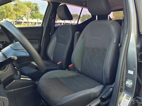 Used 2020 Nissan Kicks S FWD image 18