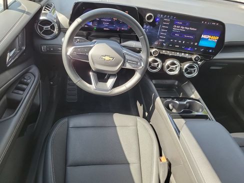 Used 2024 Chevrolet Blazer EV LT AWD/4WD image 6
