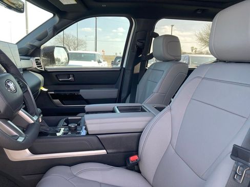 New 2026 Toyota Tundra Limited AWD/4WD image 10