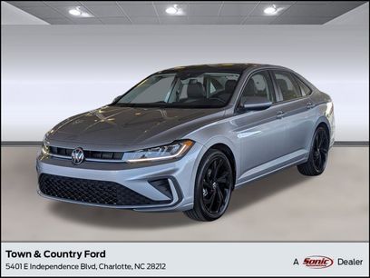 Used 2025 Volkswagen Jetta SE