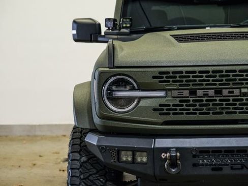 Used 2022 Ford Bronco Wildtrak image 3