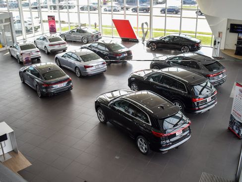 Used 2024 Audi Q3 2.0T Premium Plus AWD/4WD image 7