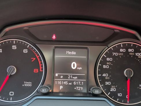 Used 2017 Audi Q5 2.0T Premium Plus w/ Premium Plus Package AWD/4WD image 12