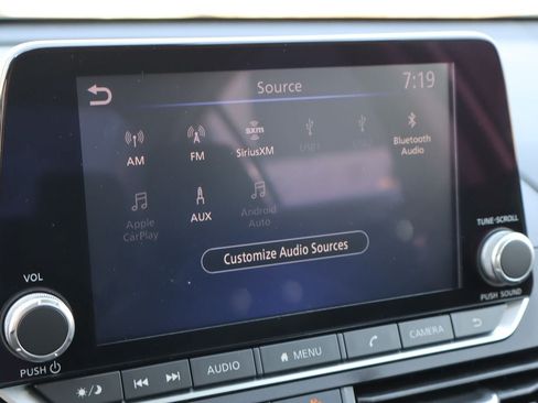 Used 2023 Nissan Altima 2.5 SV FWD image 8