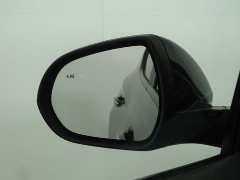 Used 2021 Buick Encore GX Select w/ Experience Buick Package image 40