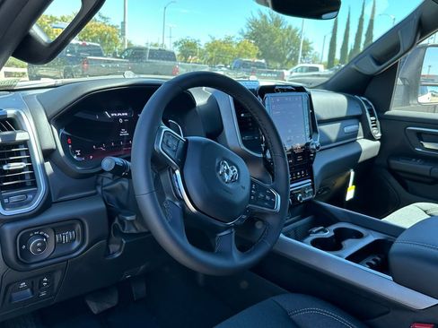 New 2026 RAM 1500 Big Horn AWD/4WD image 16