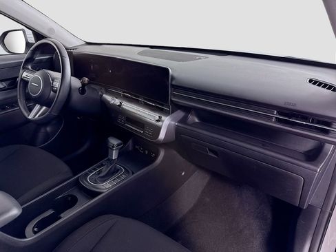 Certified 2025 Hyundai Kona SEL image 30