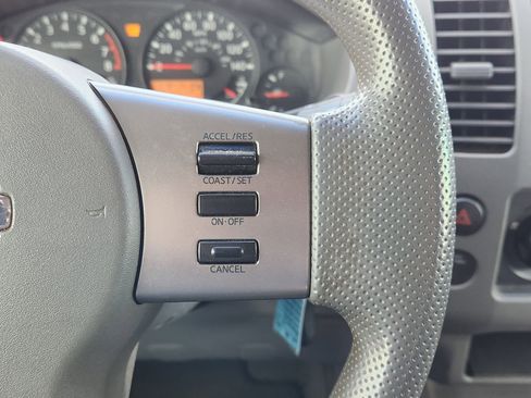 Used 2006 Nissan Frontier SE w/ (P01) Power Pkg image 32