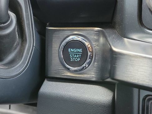 Used 2023 Ford F250 Lariat w/ Lariat Ultimate Package AWD/4WD image 25