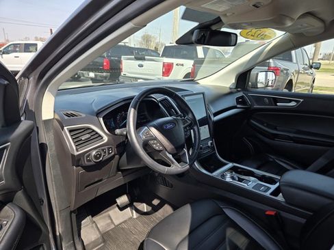 Used 2023 Ford Edge SEL w/ Convenience Package image 2