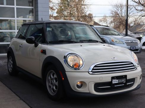 Used 2013 MINI Cooper Hardtop image 7