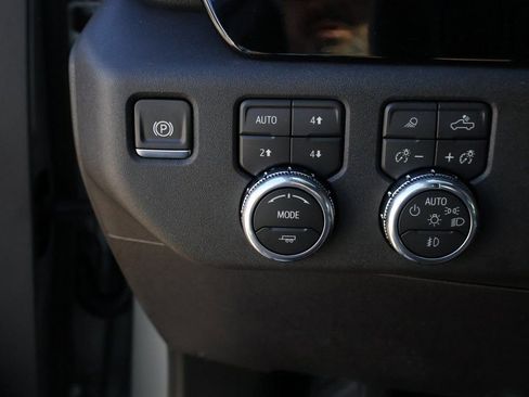 New 2026 GMC Sierra 2500 SLT w/ SLT Convenience Package image 46