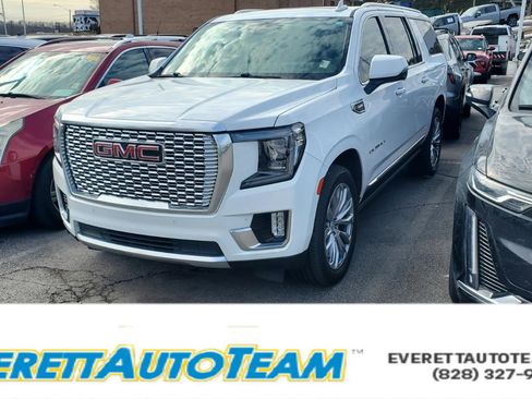 Used 2022 GMC Yukon XL Denali image 1