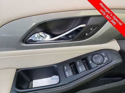 Used 2023 Chevrolet Traverse LT w/ LPO, Floor Liner Package image 14