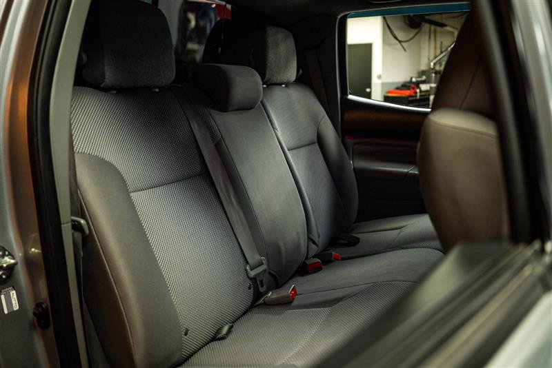 Used 2015 Toyota Tacoma 4x4 Double Cab w/ TRD Sport Package image 11