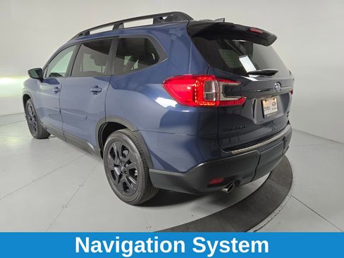 Used 2025 Subaru Ascent Bronze Edition image 3