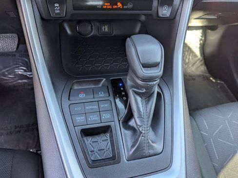 Used 2025 Toyota RAV4 XLE image 14