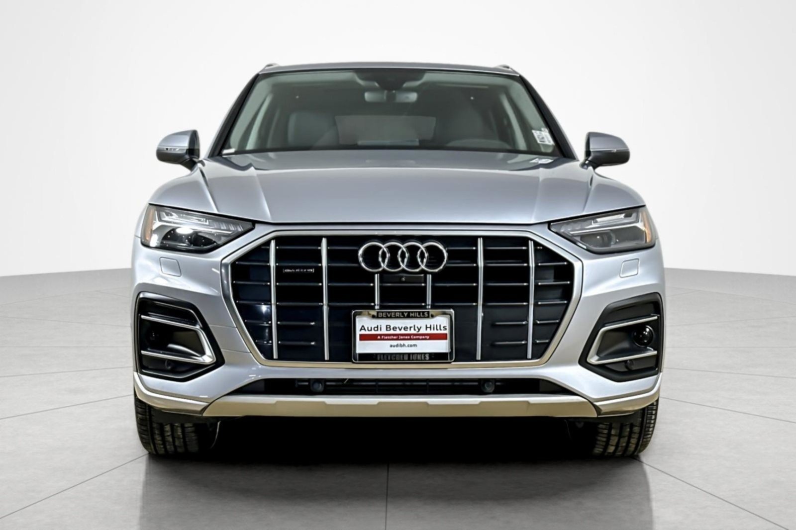 Used 2023 Audi Q5 Prestige w/ Prestige Package AWD/4WD image 8