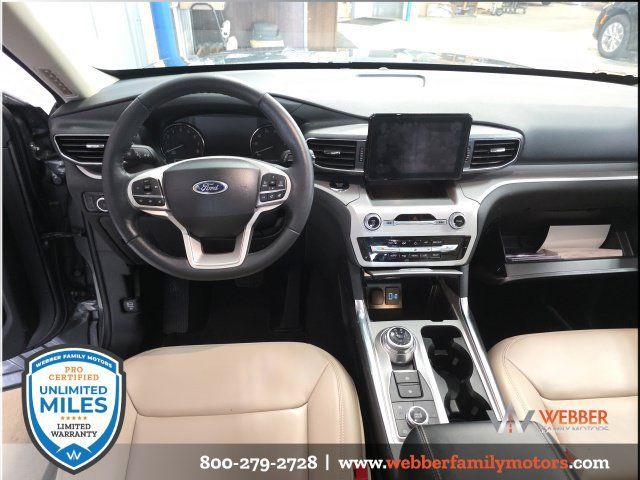 Used 2023 Ford Explorer XLT w/ Equipment Group 202A AWD/4WD image 17