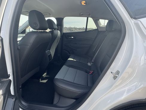 New 2026 Chevrolet Equinox LT w/ Convenience Package II image 7