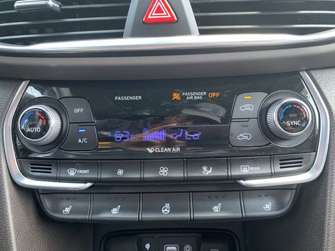 Used 2020 Hyundai Santa Fe Limited w/ Cargo Package FWD image 28