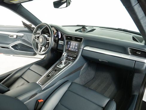 Used 2017 Porsche 911 Carrera 4S image 22