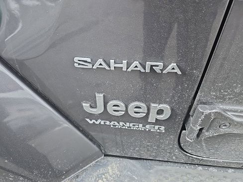 Used 2021 Jeep Wrangler Unlimited Sahara w/ Cold Weather Group image 6